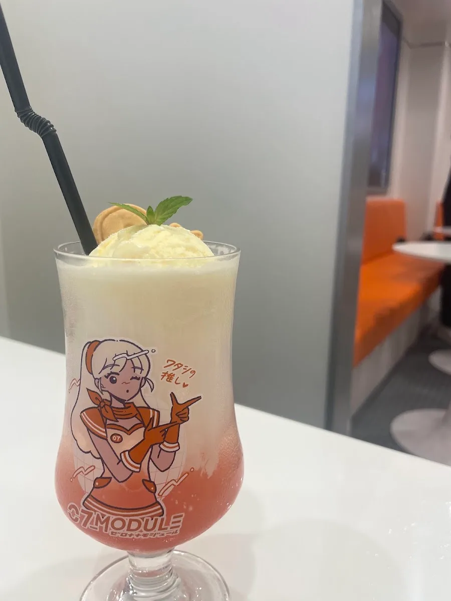 07-MODULE Starship Cafe 店舗写真